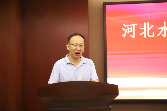 第二届知联会会长郝海森表态发言.JPG 第二届知联会会长郝海森表态发言.JPG